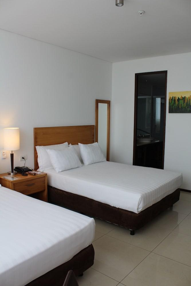 Estelar Alto Prado Barranquilla  Esterno foto A bedroom at the hotel