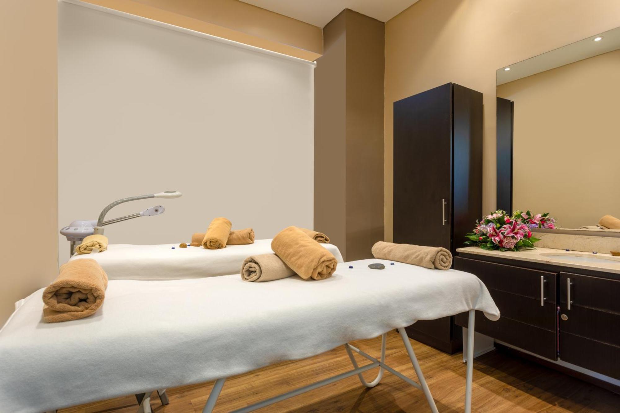 Estelar Alto Prado Barranquilla  Esterno foto Massage beds
