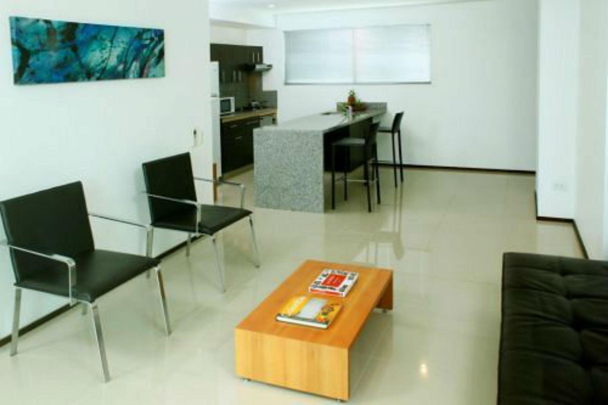 Estelar Alto Prado Barranquilla  Esterno foto A living room with a polished concrete floor
